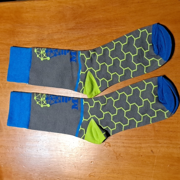 MTU Mens Crew Socks (qty 2) - Picture 4 of 4
